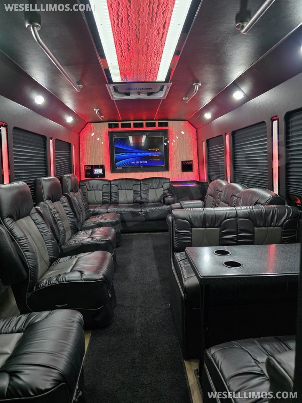 Photo of Executive Shuttle for sale: 2015 Ford E450 Luxury Coach by LGE Coachworks