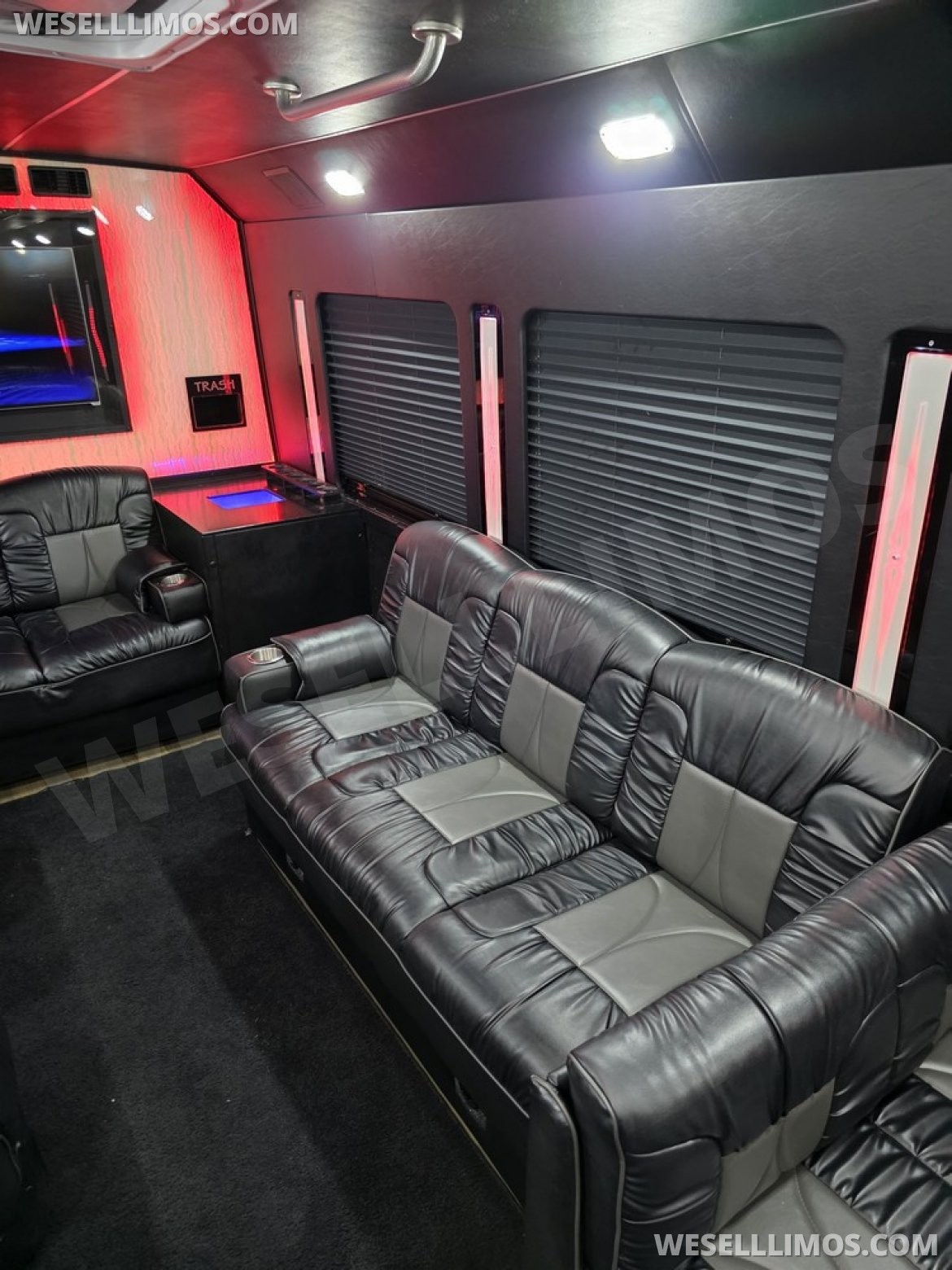 Photo of Executive Shuttle for sale: 2015 Ford E450 Luxury Coach by LGE Coachworks