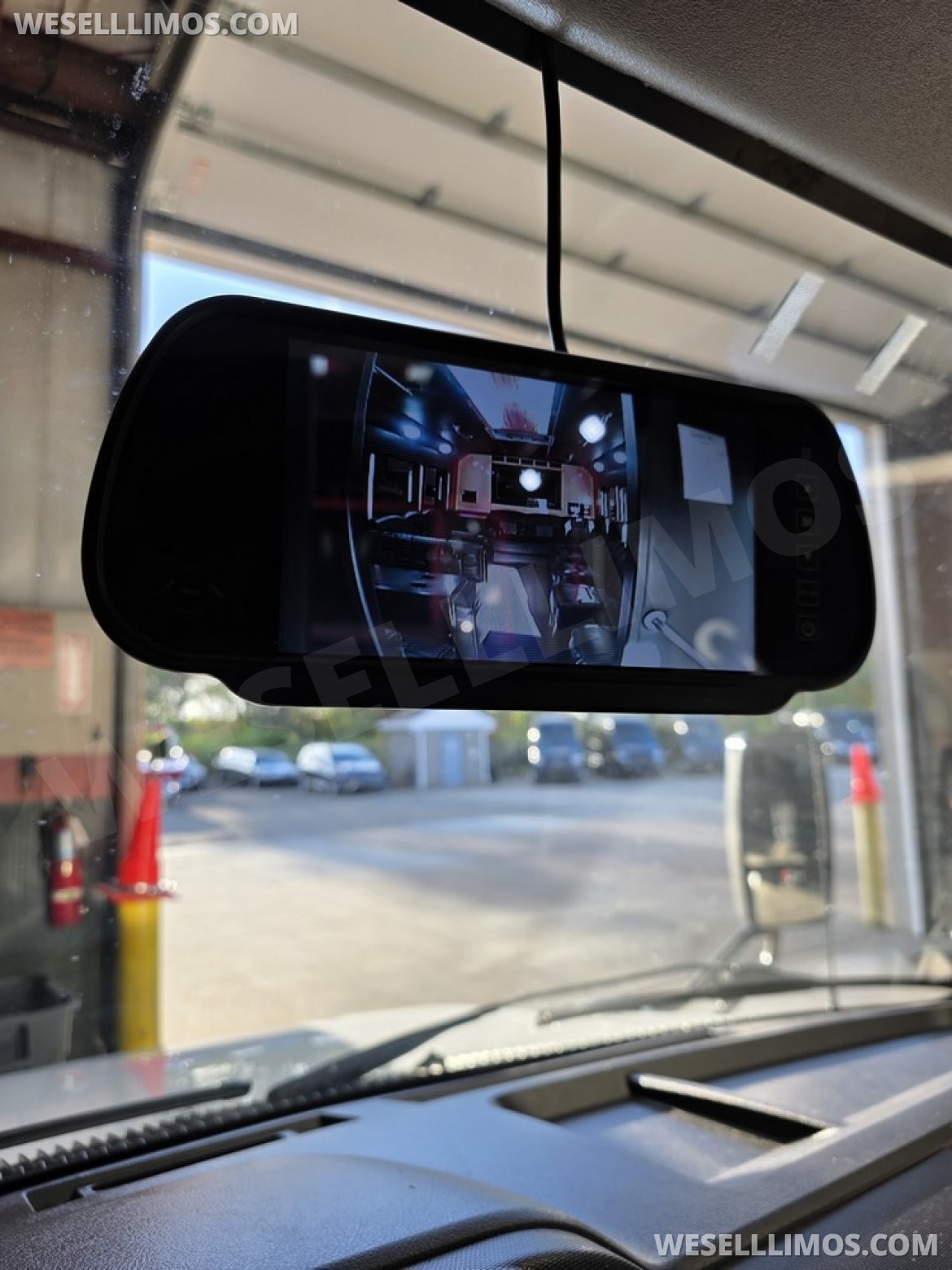 Photo of Executive Shuttle for sale: 2015 Ford E450 Luxury Coach by LGE Coachworks