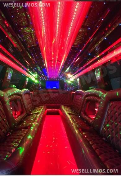 2018 Tiffany Coachworks GMC YUKON XL SUV Stretch Limo. One Of A Kind... Low Miles 27mi - SUV Stretch for Sale in Kenner, LA - Photo 1