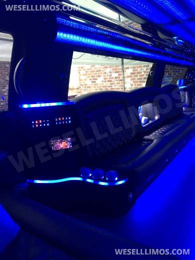2018 Tiffany Coachworks GMC YUKON XL SUV Stretch Limo. One Of A Kind... Low Miles 27mi - SUV Stretch for Sale in Kenner, LA - Photo 15