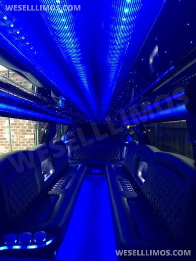 2018 Tiffany Coachworks GMC YUKON XL SUV Stretch Limo. One Of A Kind... Low Miles 27mi - SUV Stretch for Sale in Kenner, LA - Photo 18