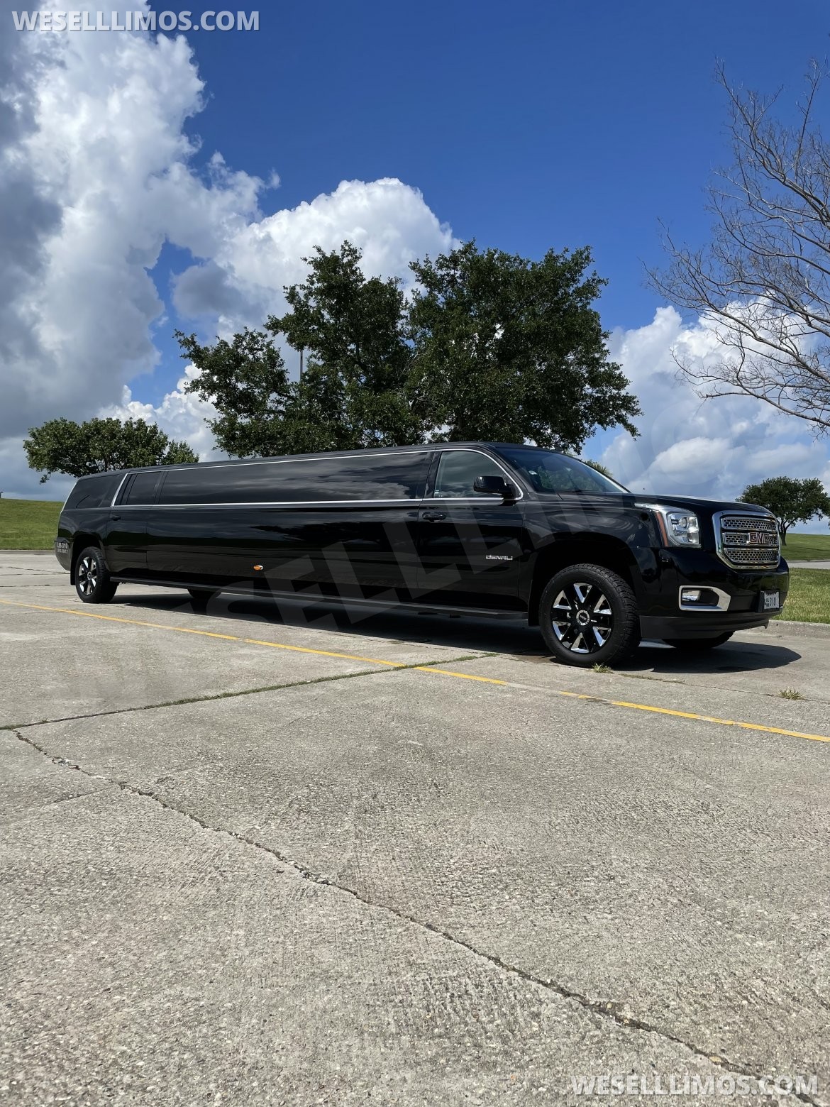 Photo of SUV Stretch for sale: 2018 GMC XL 185&quot; by Tiffany Coachworks