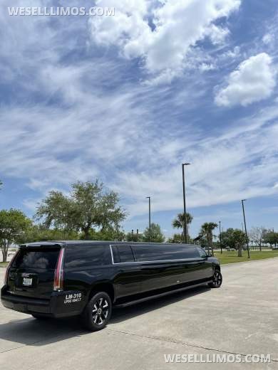 2018 Tiffany Coachworks GMC YUKON XL SUV Stretch Limo. One Of A Kind... Low Miles 27mi - SUV Stretch for Sale in Kenner, LA - Photo 23