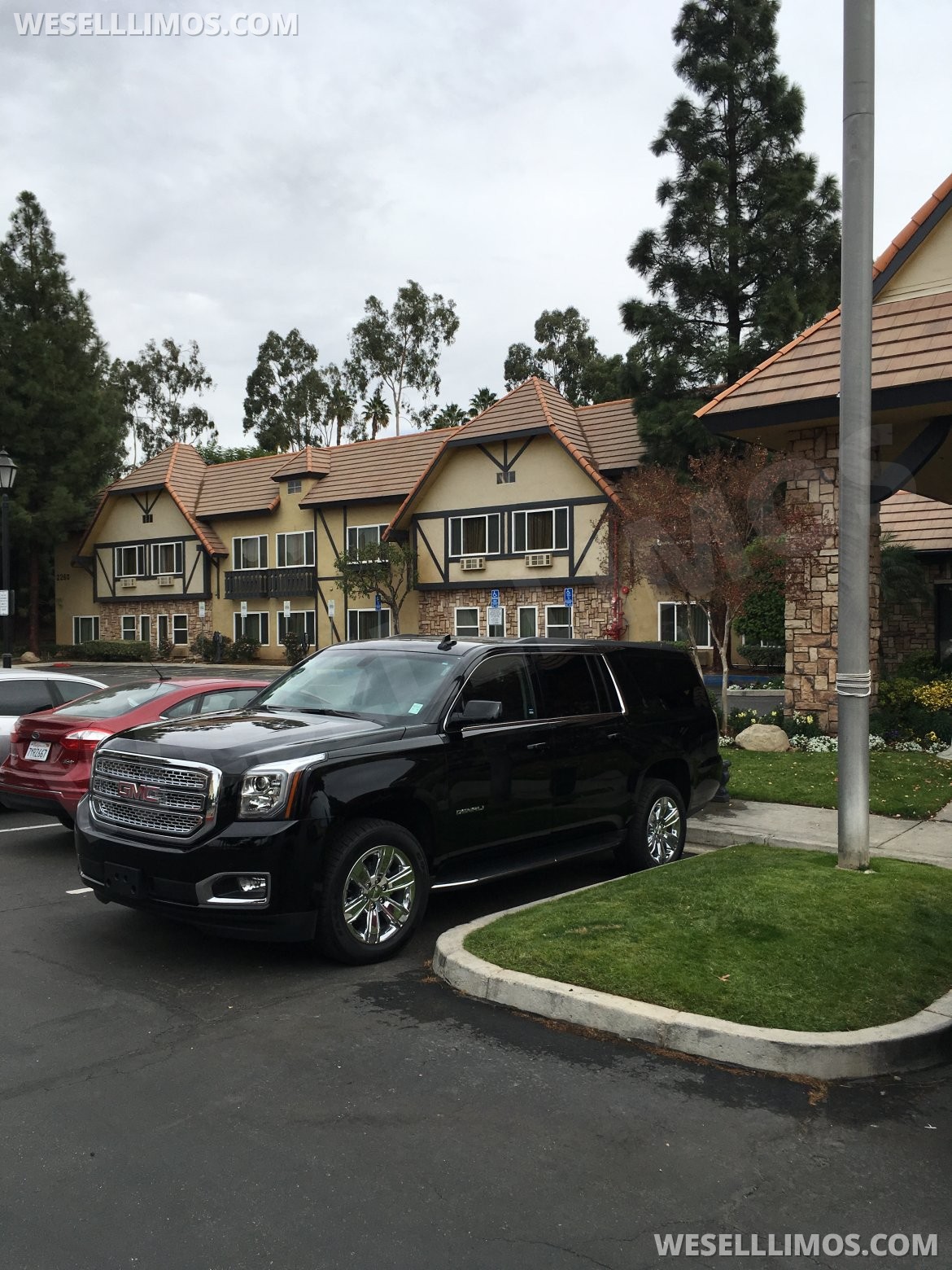 Photo of SUV Stretch for sale: 2018 GMC XL 185&quot; by Tiffany Coachworks