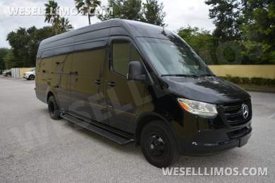 2022 Mercedes-Benz Sprinter 3500 Exotic for Sale in Ormond Beach, Florida, US - Photo 4