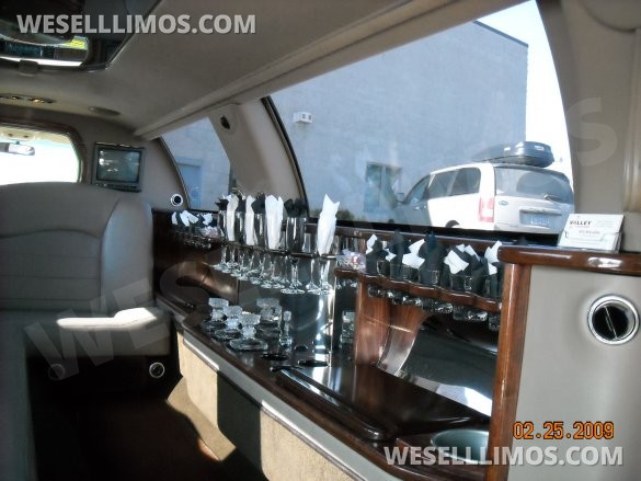 2004 Ford Excursion SUV Stretch for Sale in Minneapolis, MN - Photo 2