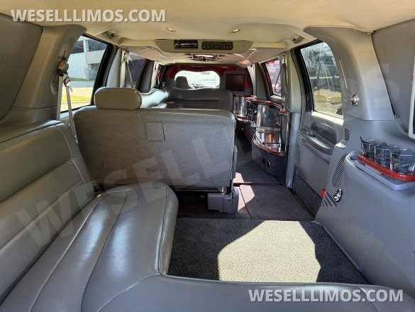 2004 Ford Excursion SUV Stretch for Sale in Minneapolis, MN - Photo 3