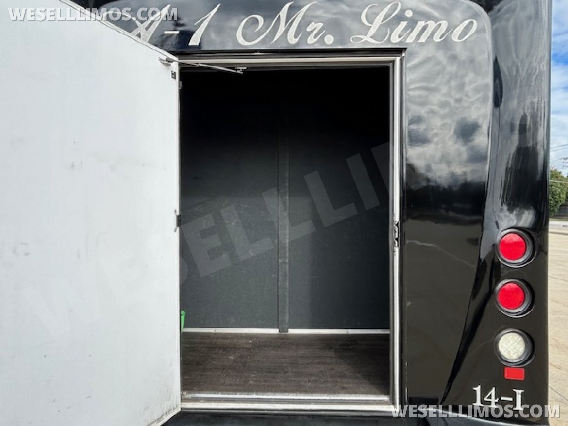 Photo of Shuttle Bus for sale: 2019 Ford Transit by Starcraft