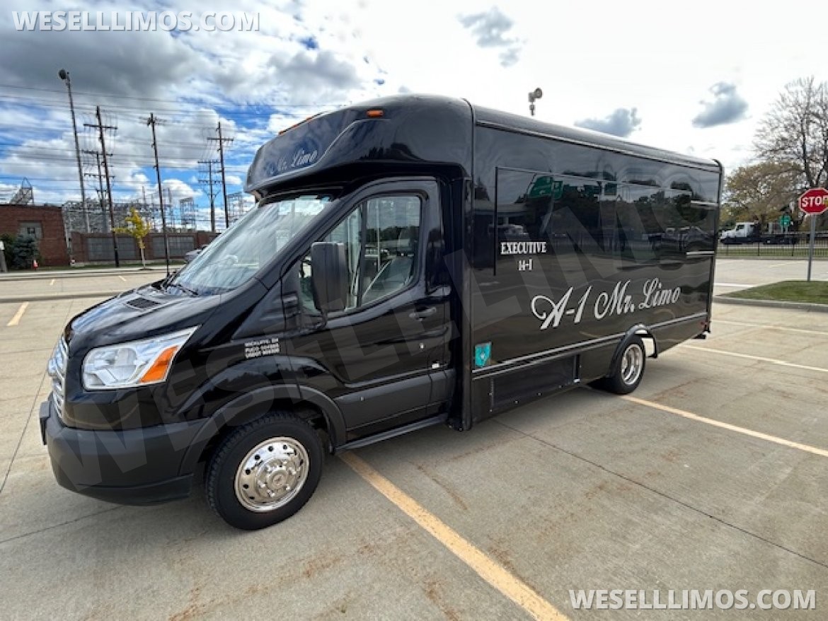 Photo of Shuttle Bus for sale: 2019 Ford Transit by Starcraft