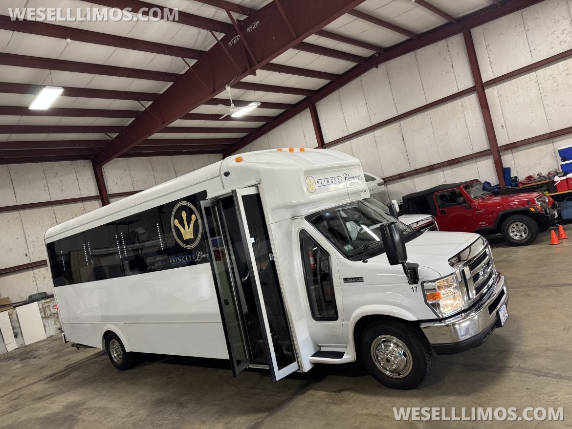 Limo Bus for sale: 2018 Ford E450 Party Bus - 14 passenger 27&quot; by LGE