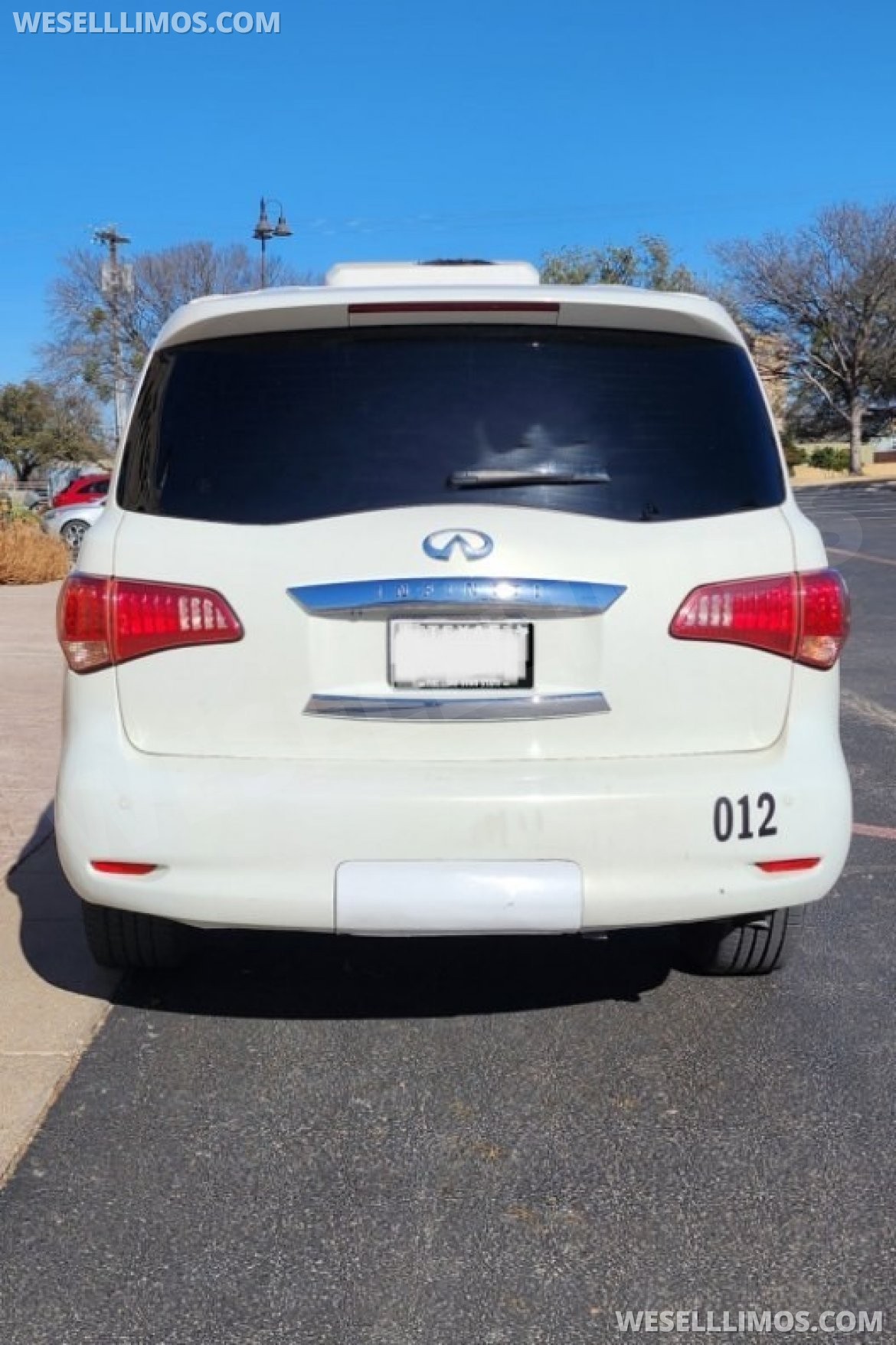 Photo of Limousine for sale: 2011 Infiniti QX56 200&quot; by Pinnacle Coach