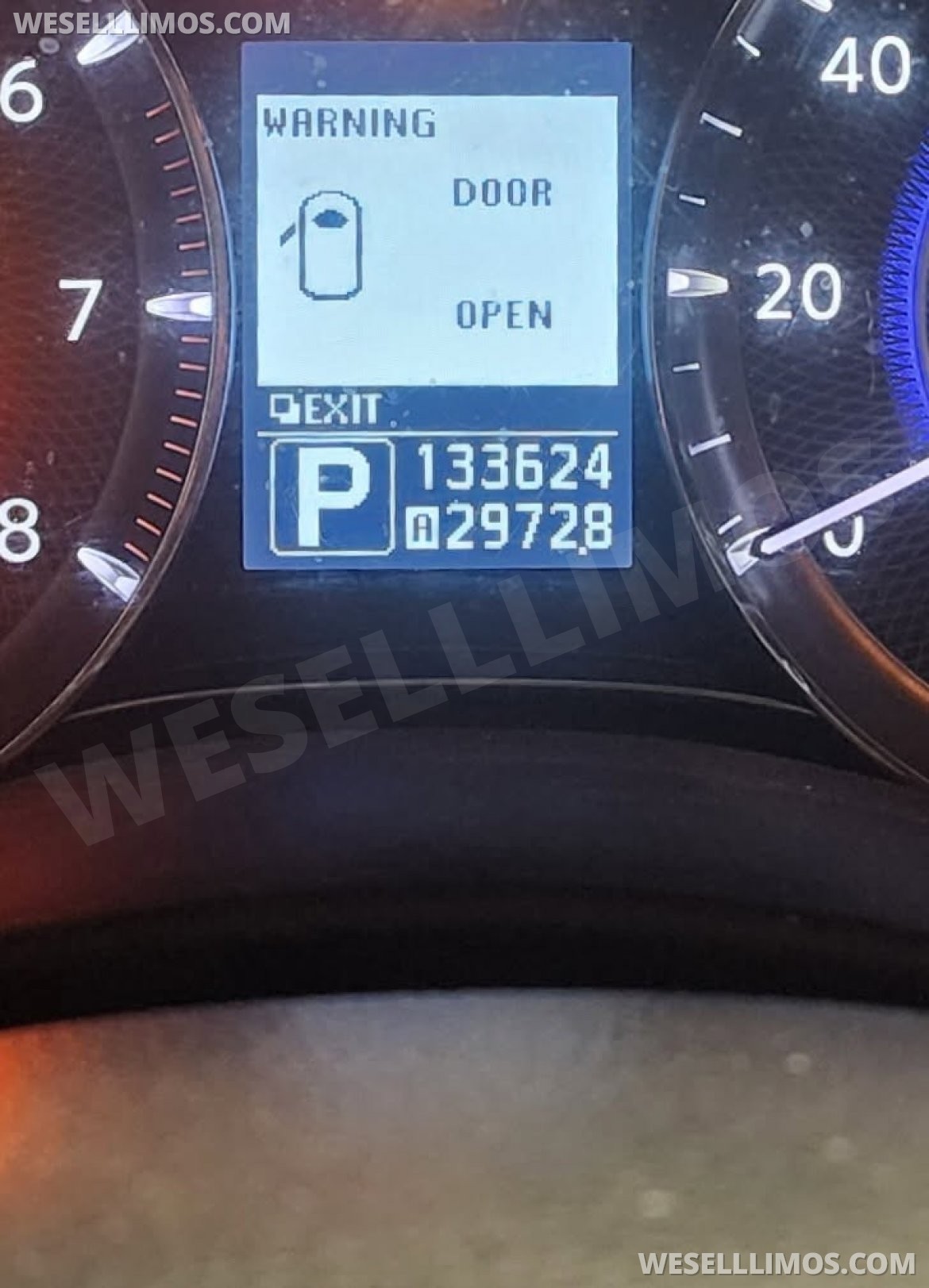 Photo of Limousine for sale: 2011 Infiniti QX56 200&quot; by Pinnacle Coach