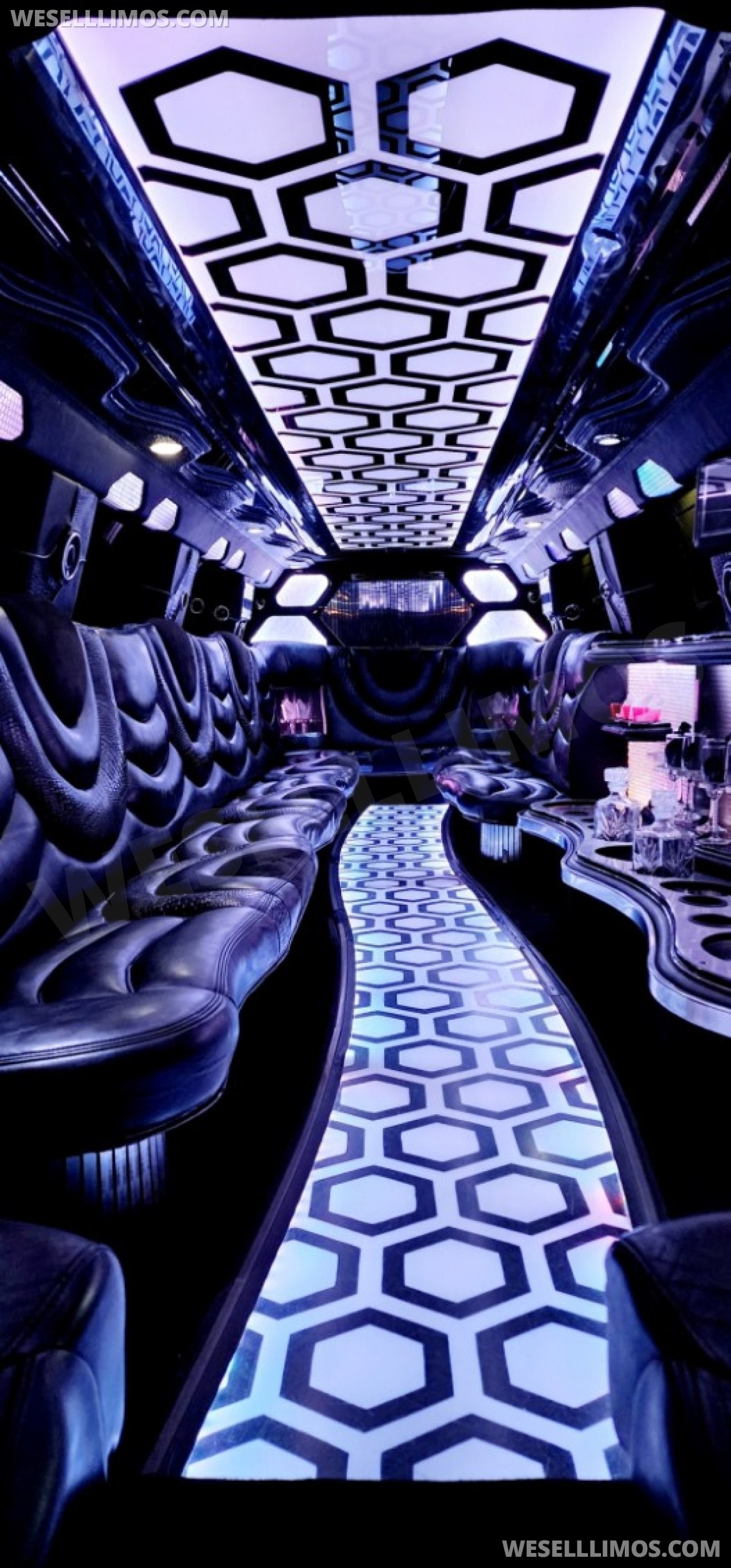 Photo of Limousine for sale: 2011 Infiniti QX56 200&quot; by Pinnacle Coach