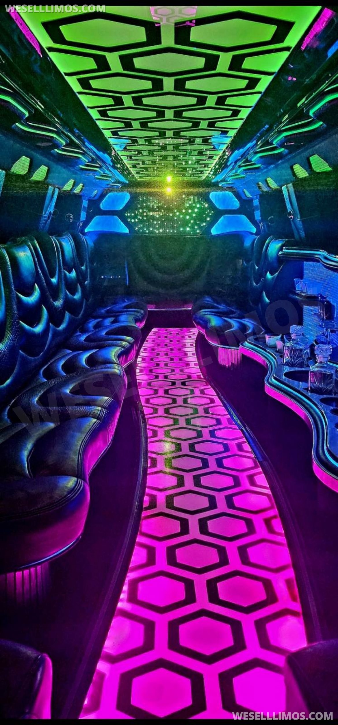 Photo of Limousine for sale: 2011 Infiniti QX56 200&quot; by Pinnacle Coach