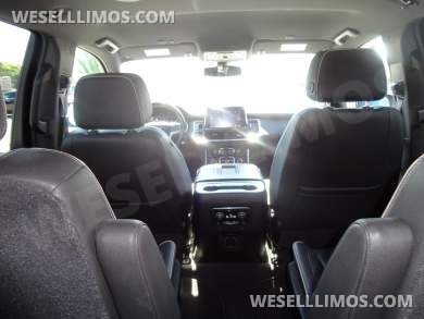 2021 Chevrolet Suburban Premier SUV - SUV for Sale in Delray Beach, Florida, United States - Photo 10