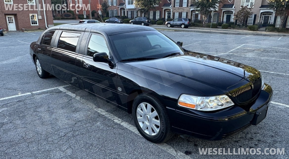 Limousine for sale: 2005 Lincoln 6 pack 70" stretch by LCW