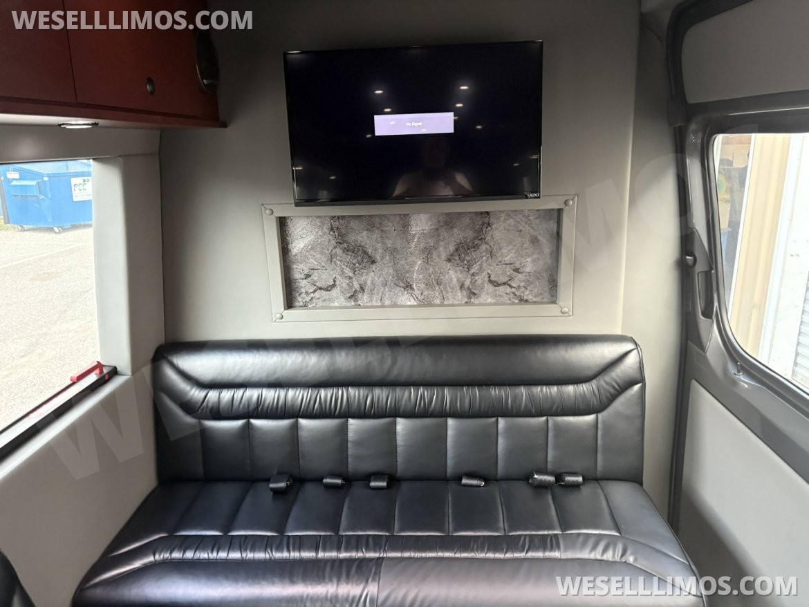 Photo of Limousine for sale: 2013 Mercedes-Benz Sprinter 2500 Limousne