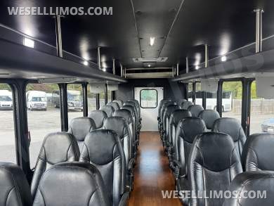 2013 StarCraft International IC/AC Shuttle Bus - Shuttle Bus for Sale in Pasadena, MD - Photo 6