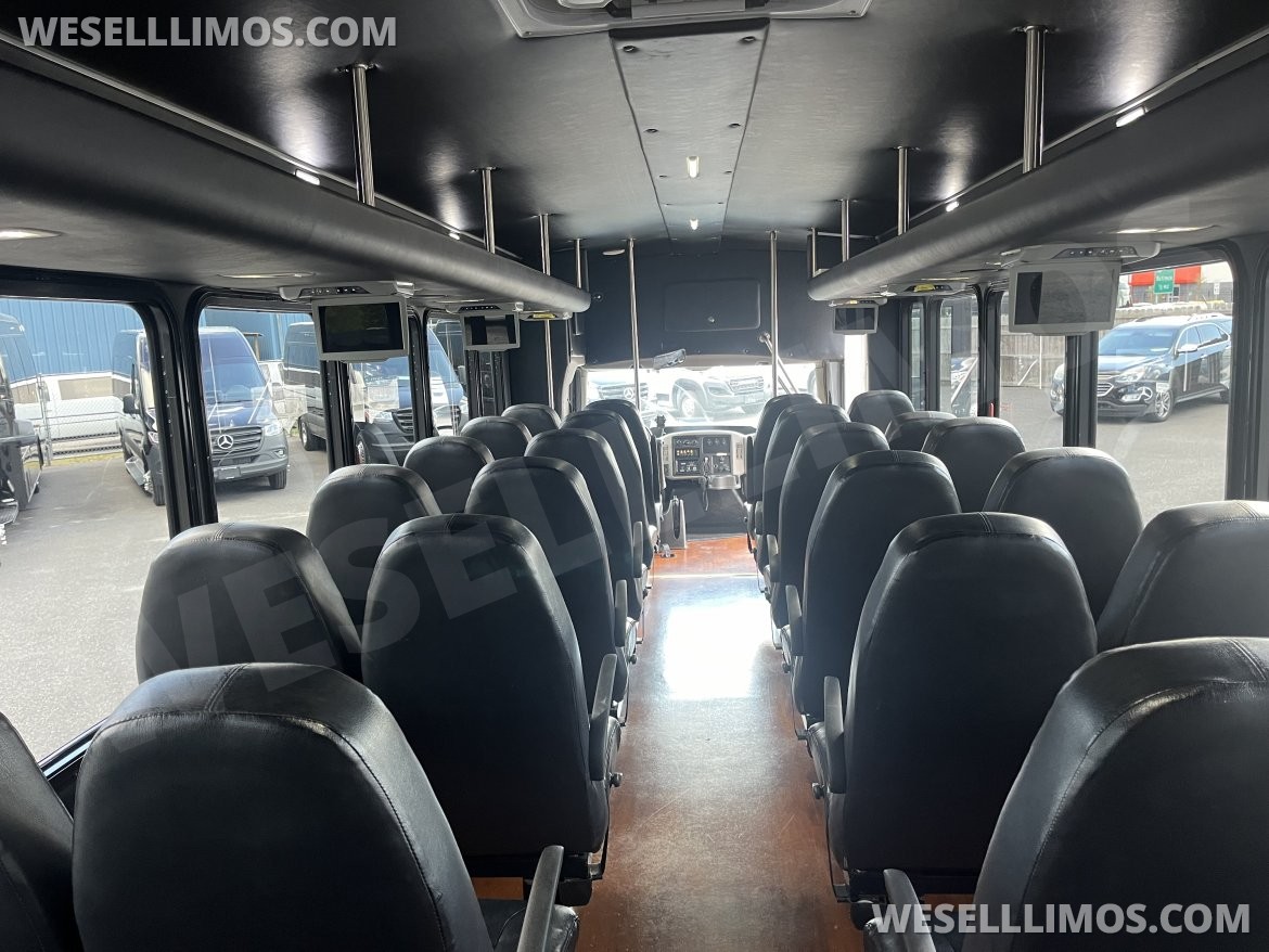 Photo of Shuttle Bus for sale: 2013 International IC/AC by StarCraft