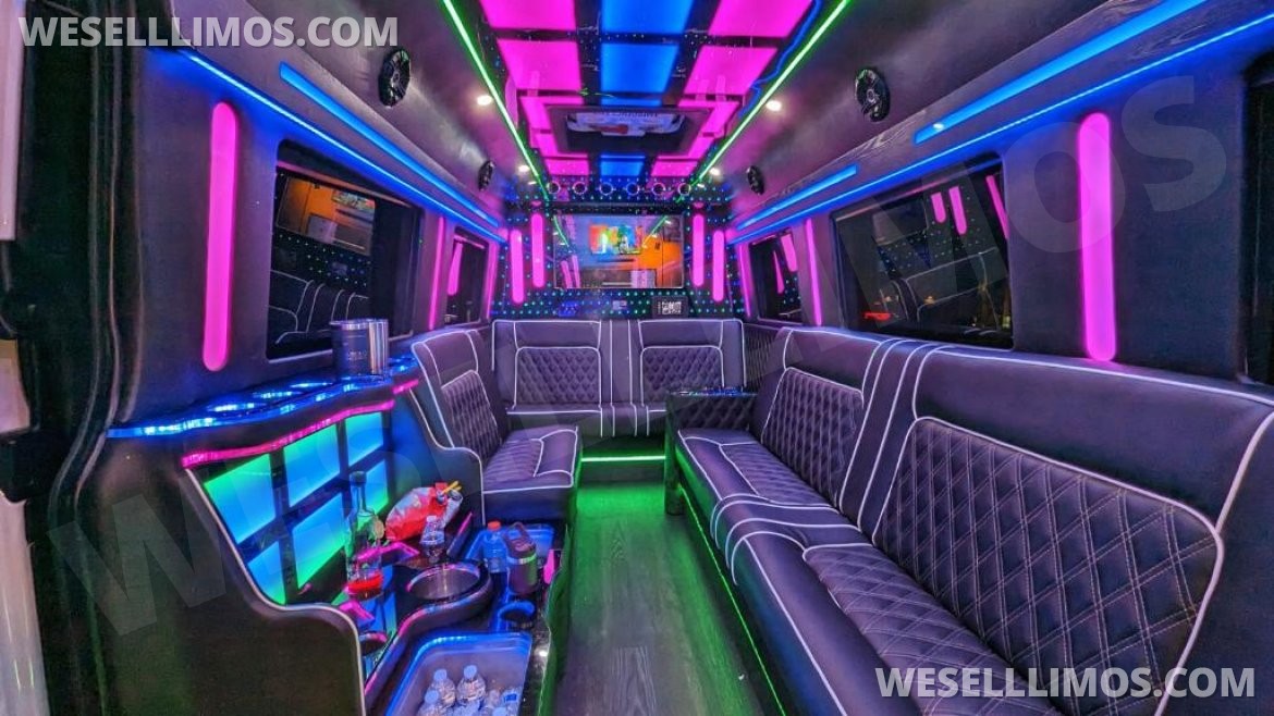 Photo of Sprinter for sale: 2021 Mercedes-Benz XD3500 by Global motor coach