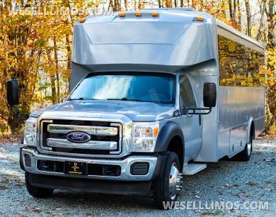 2013 Ford F-550 Executive Shuttle for Sale in Banner Elk, NC - Main Photo