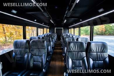 2013 Glaval Ford F-550 Executive Shuttle - Executive Shuttle for Sale in Banner Elk, NC - Photo 9