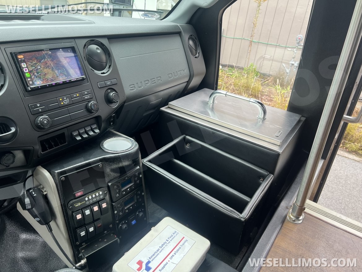 Photo of Executive Shuttle for sale: 2013 Ford F-550 by Glaval