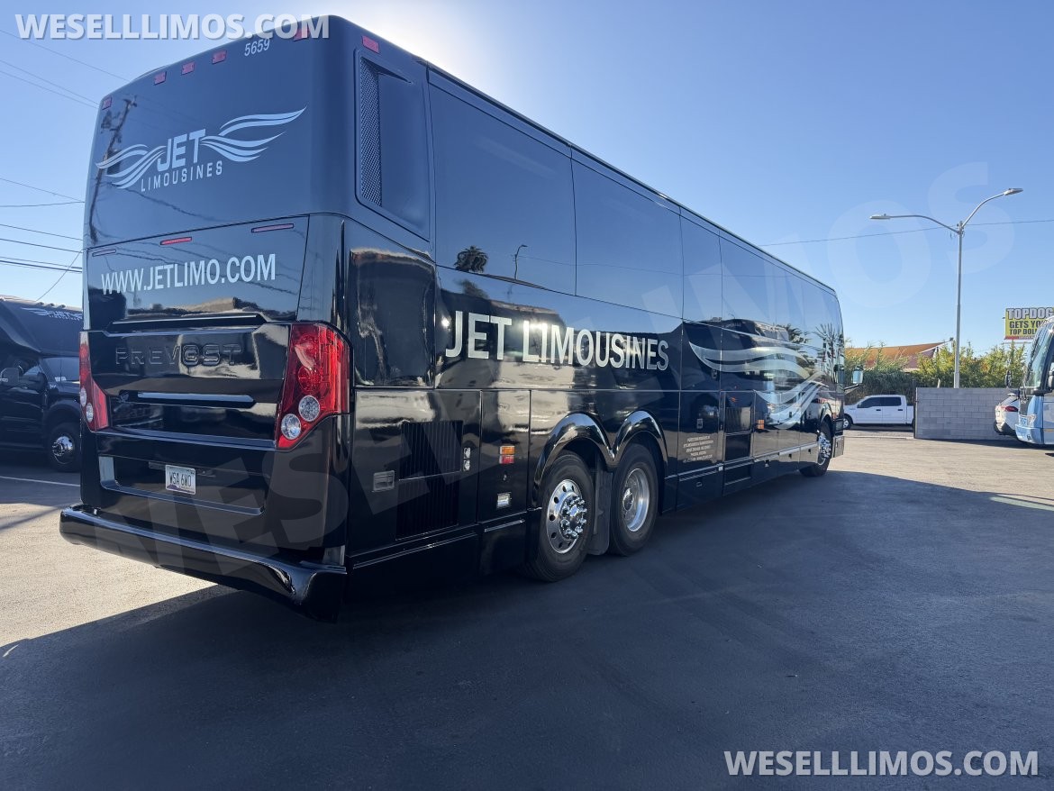 Photo of Motorcoach for sale: 2014 Prevost H345 45"