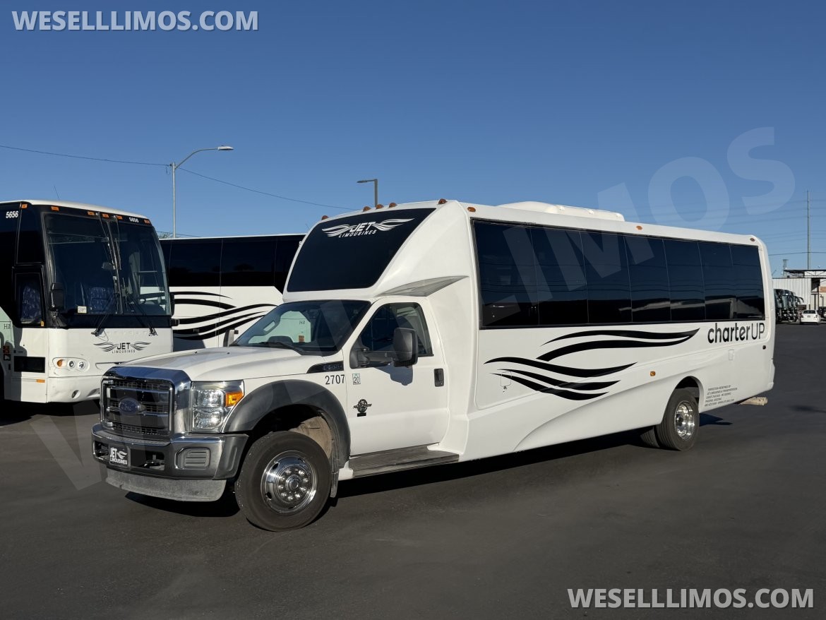 Shuttle Bus for sale: 2015 Ford F550 33" by Grech