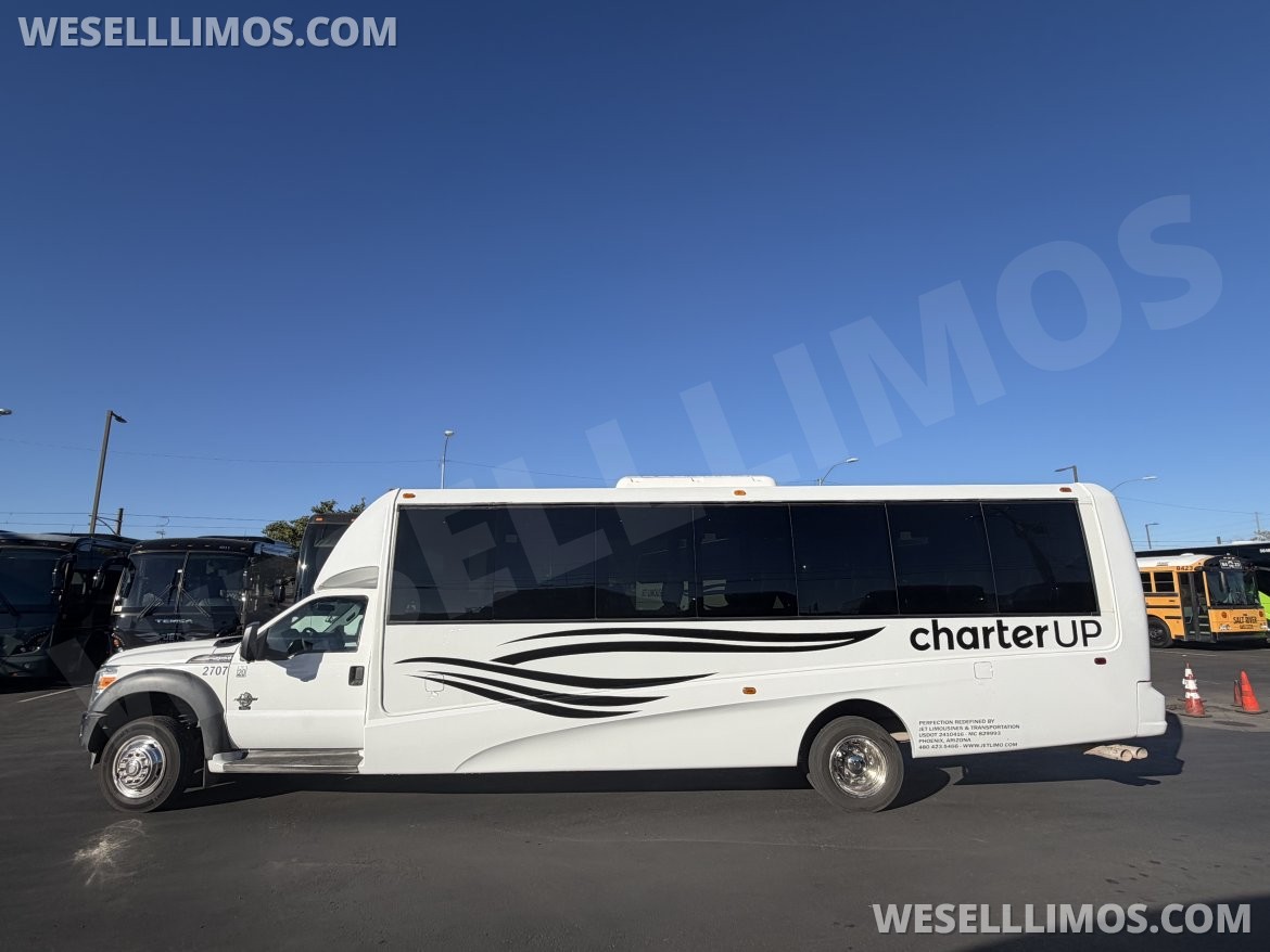 Photo of Shuttle Bus for sale: 2015 Ford F550 33" by Grech
