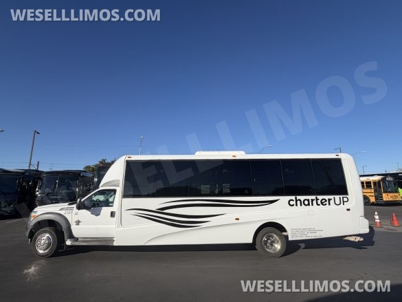 2015 Ford F550 Shuttle Bus for Sale in Phoenix, AZ - Photo 2