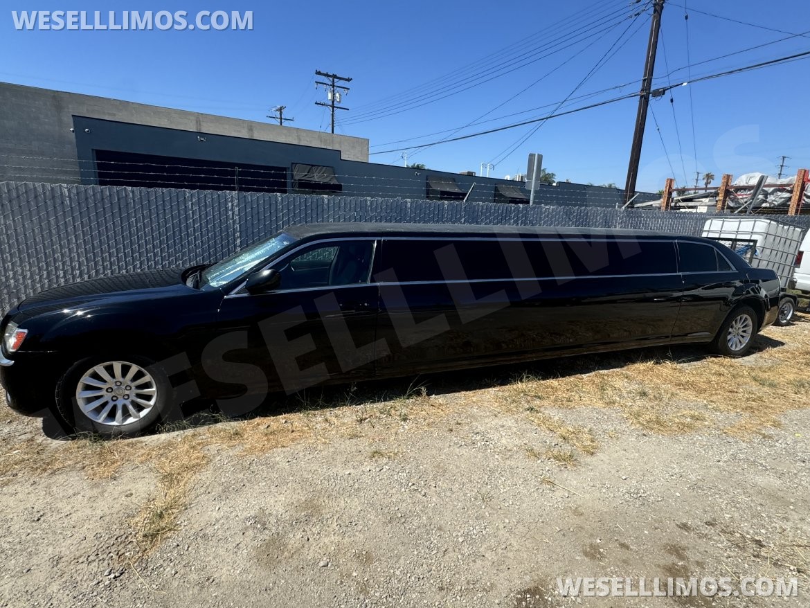 Photo of Limousine for sale: 2013 Chrysler 300 by Tiffany