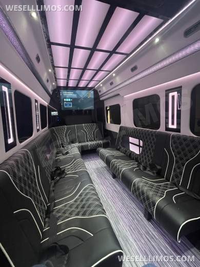 2023 Elite One Customs Ford 350 XLT High Top - Sprinter for Sale in Buena Park, CA - Photo 5