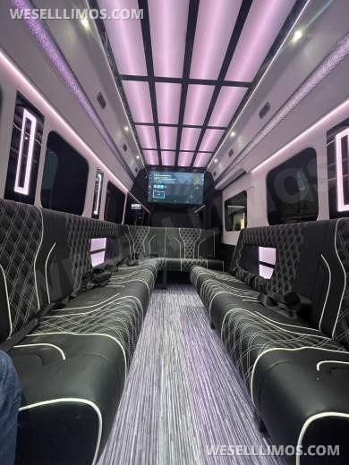 2023 Elite One Customs Ford 350 XLT High Top - Sprinter for Sale in Buena Park, CA - Photo 6