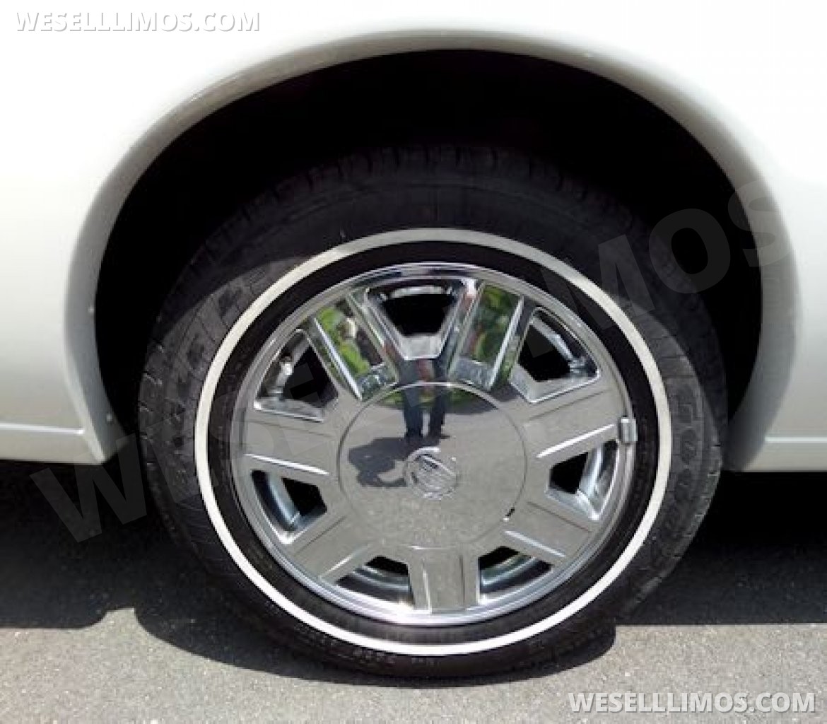 Photo of Funeral for sale: 2006 Cadillac Onyx by Eureka