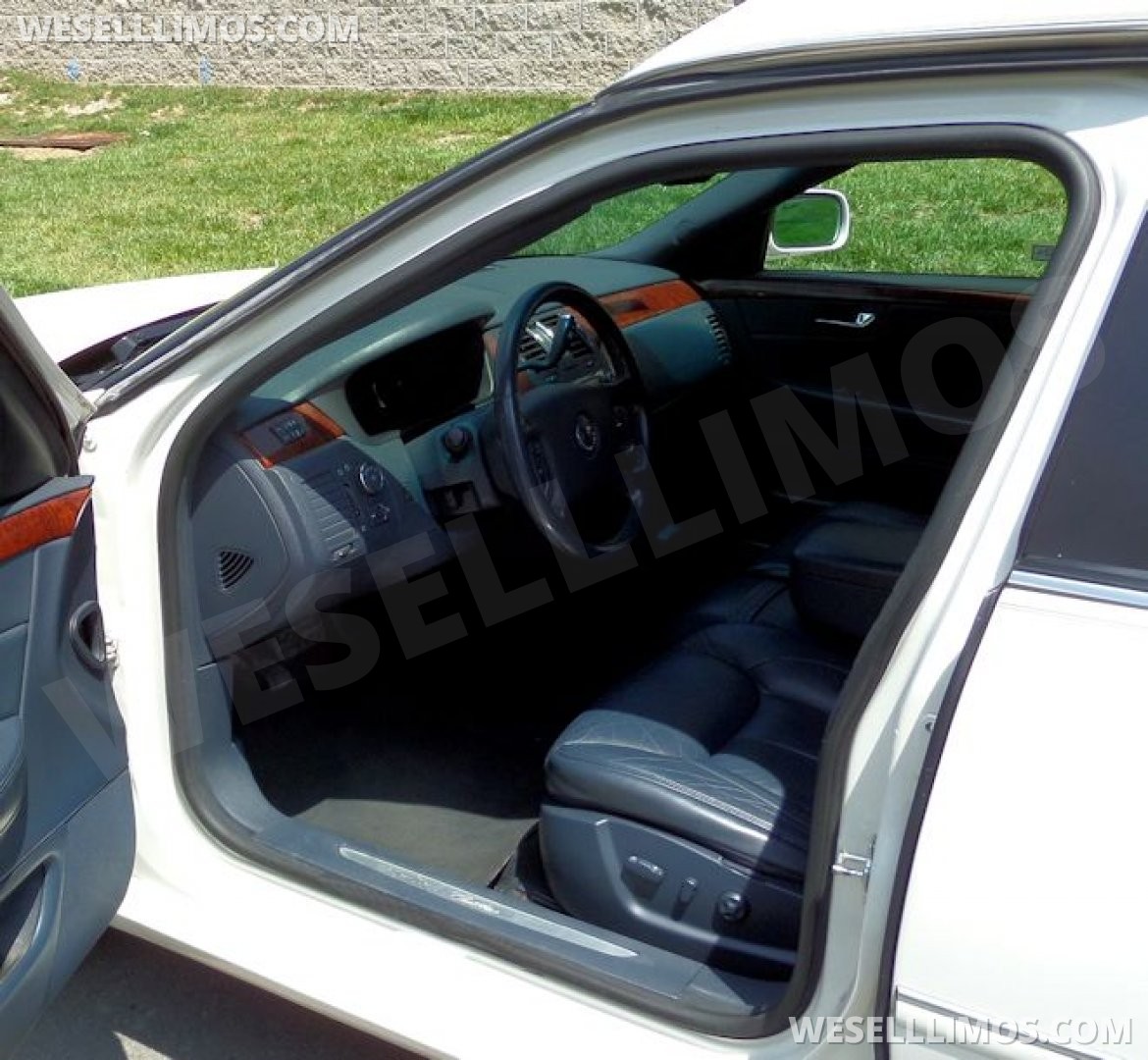 Photo of Funeral for sale: 2006 Cadillac Onyx by Eureka