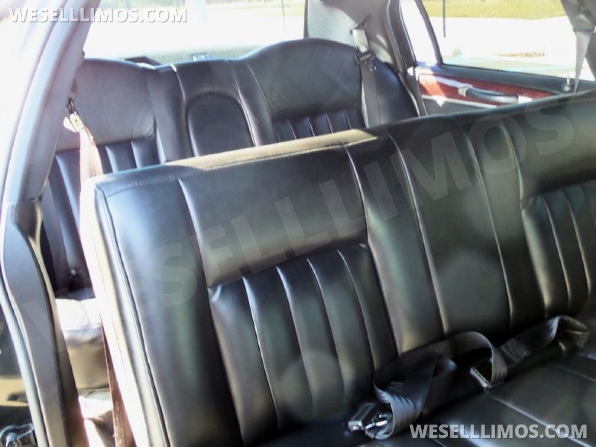 Photo of Limousine for sale: 2003 Lincoln Town Car by Federal