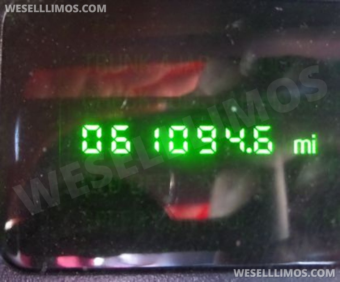 Photo of Limousine for sale: 2003 Lincoln Town Car by Federal