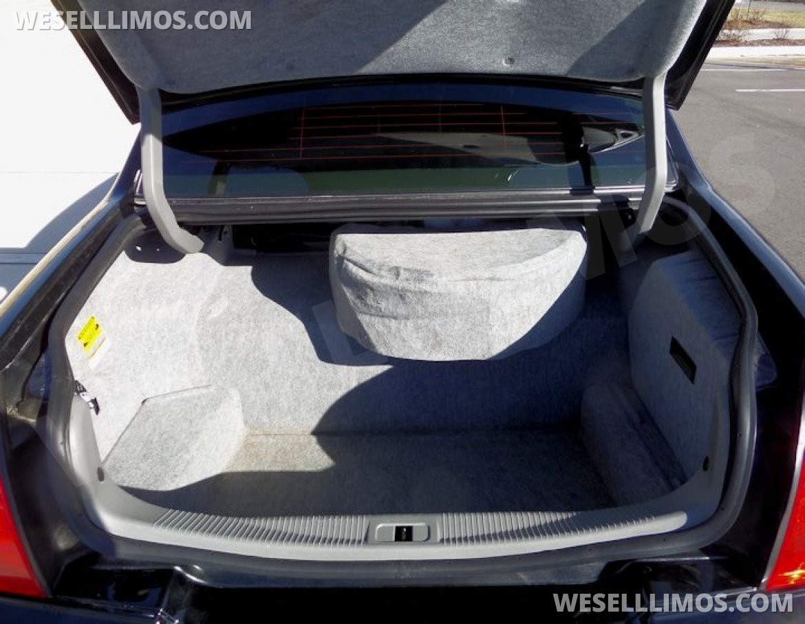 Photo of Limousine for sale: 2003 Lincoln Town Car by Federal