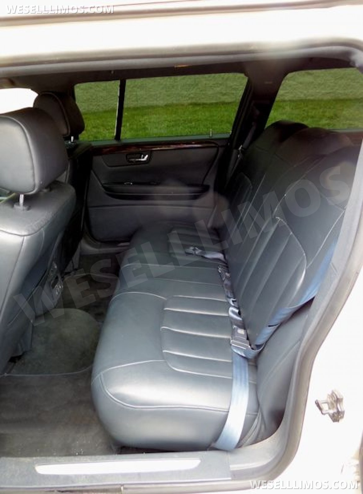 Photo of Limousine for sale: 2006 Cadillac DTS by Superior