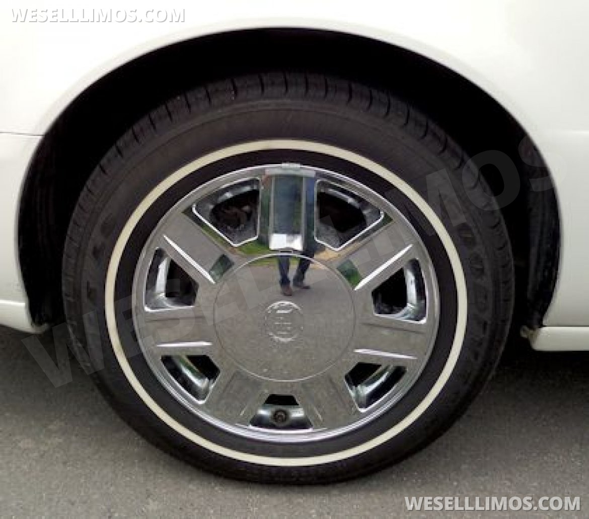 Photo of Limousine for sale: 2006 Cadillac DTS by Superior