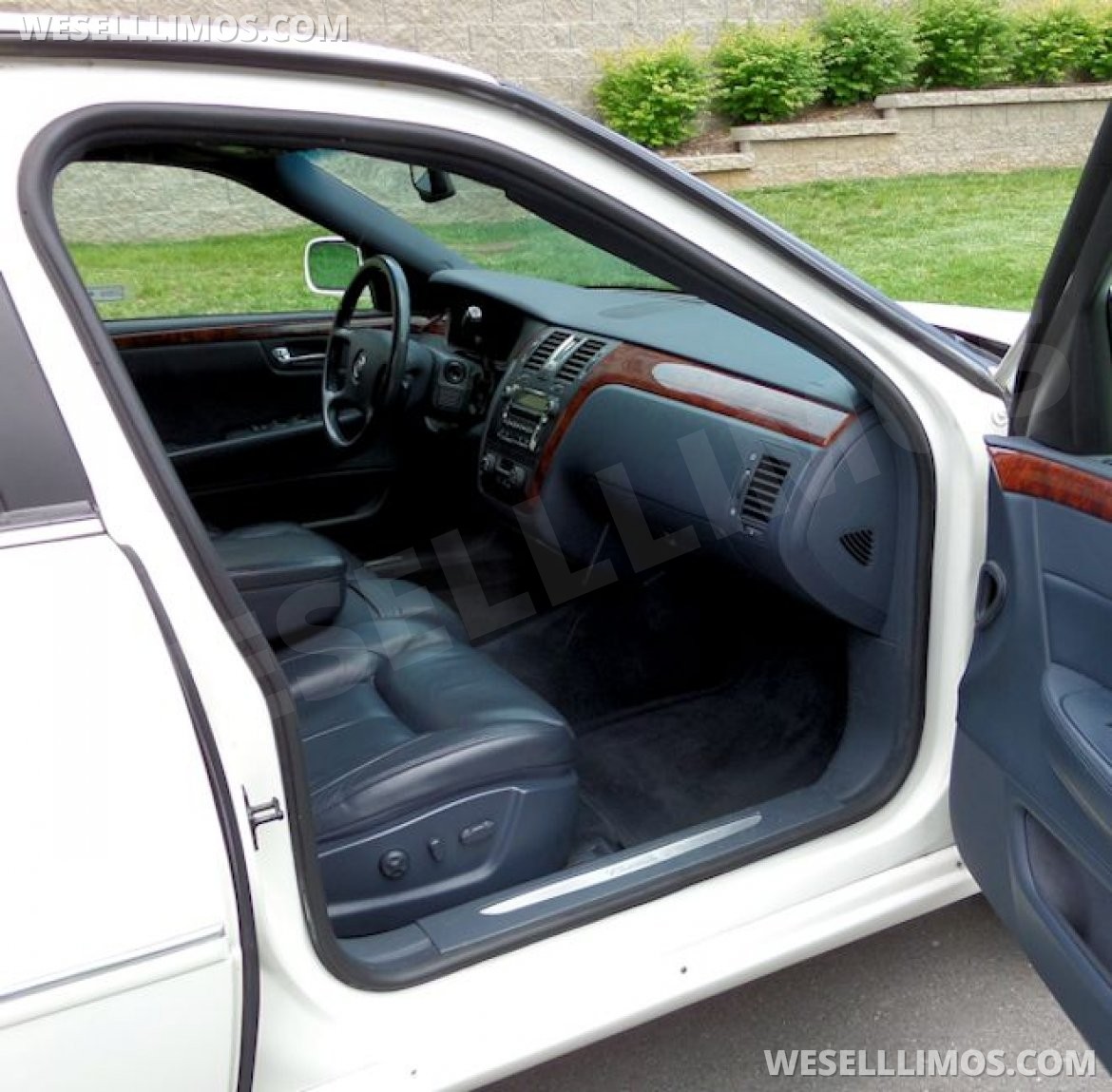 Photo of Limousine for sale: 2006 Cadillac DTS by Superior