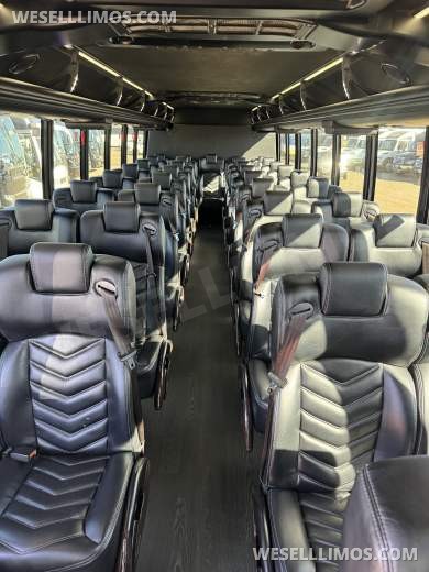 2018 Grech Motors Freightliner Executive Shuttle - Executive Shuttle for Sale in Laguna Niguel, CA - Photo 7