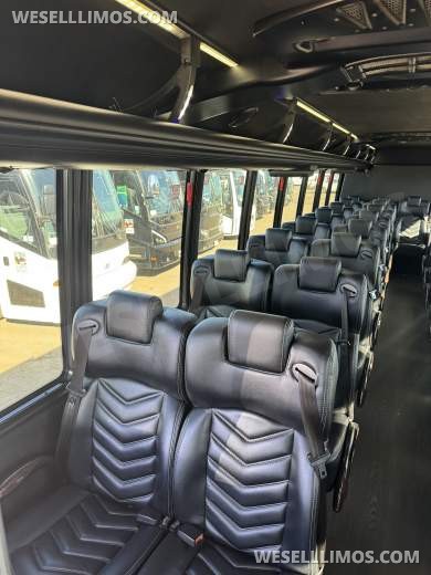 2018 Grech Motors Freightliner Executive Shuttle - Executive Shuttle for Sale in Laguna Niguel, CA - Photo 8