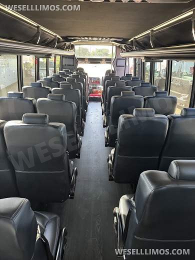 2018 Grech Motors Freightliner Executive Shuttle - Executive Shuttle for Sale in Laguna Niguel, CA - Photo 10