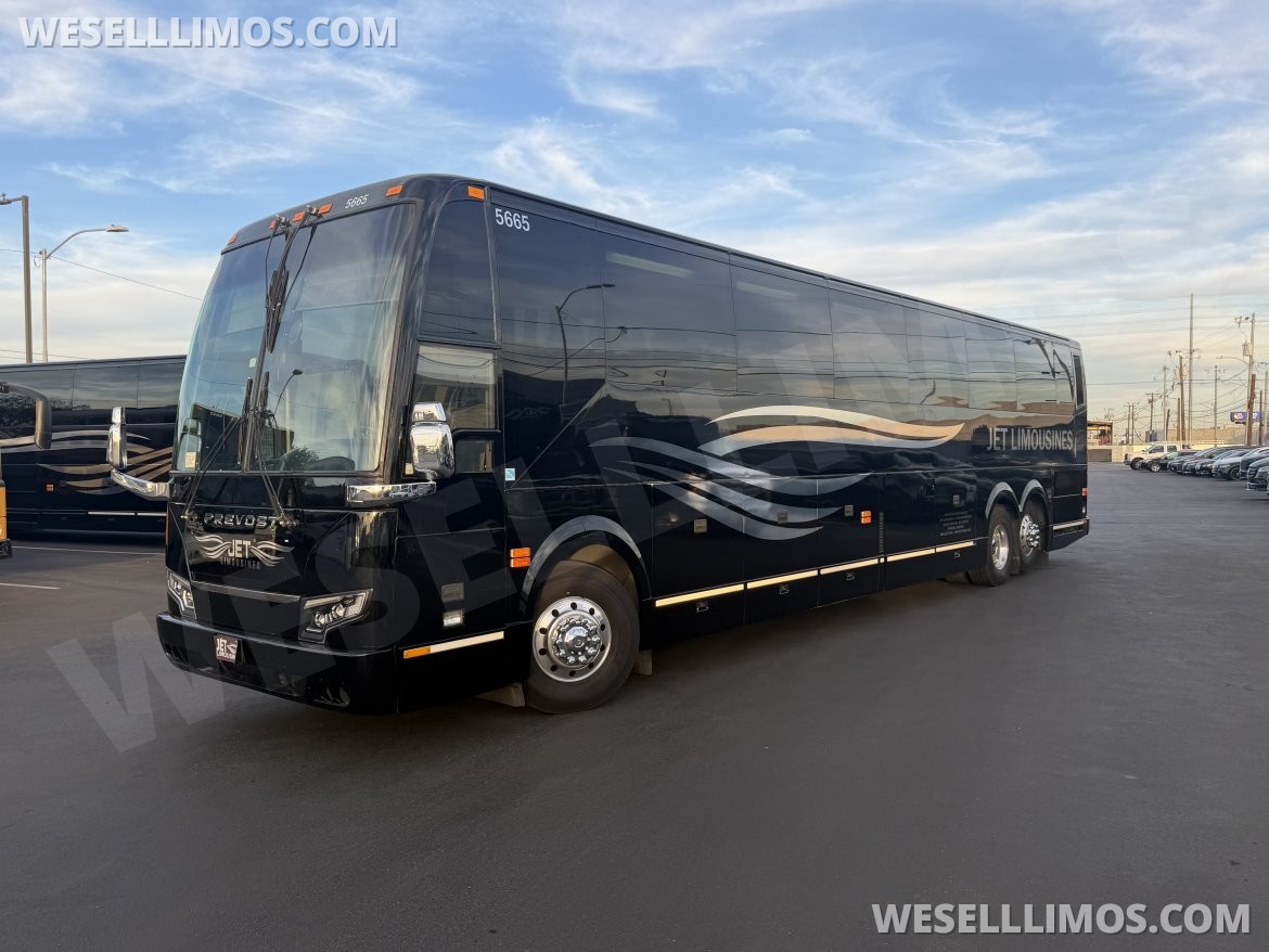Motorcoach for sale: 2015 Prevost H345 45&quot;