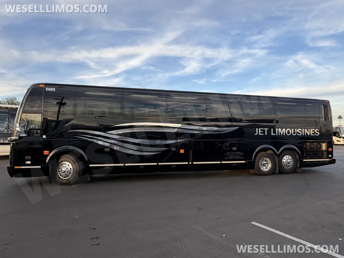 Photo of Motorcoach for sale: 2015 Prevost H345 45&quot;