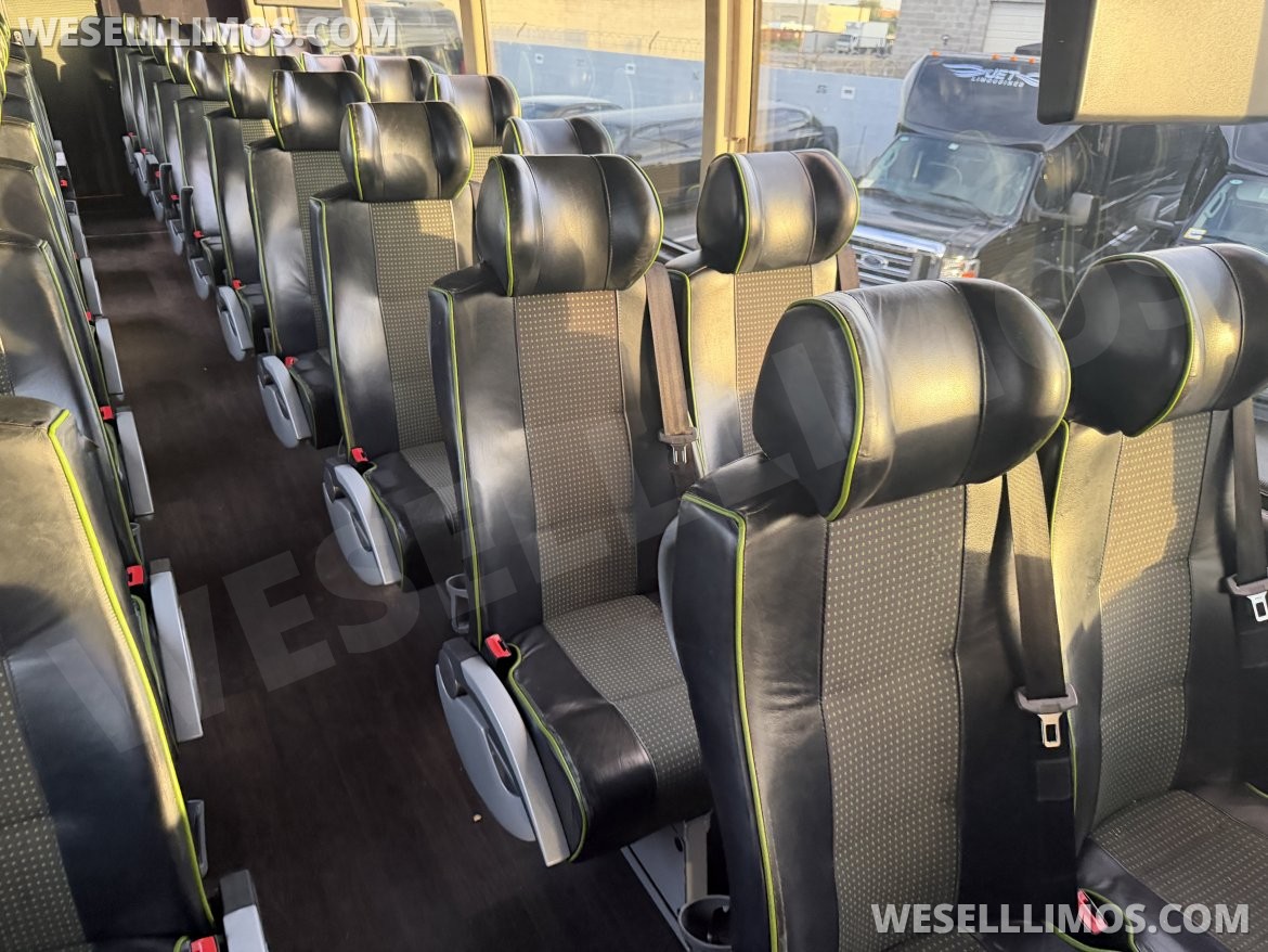 Photo of Motorcoach for sale: 2015 Prevost H345 45&quot;