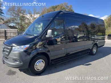 2025 Westwind Mercedes-Benz Sprinter 3500 Sprinter - Sprinter for Sale in Pasadena, MD - Photo 4